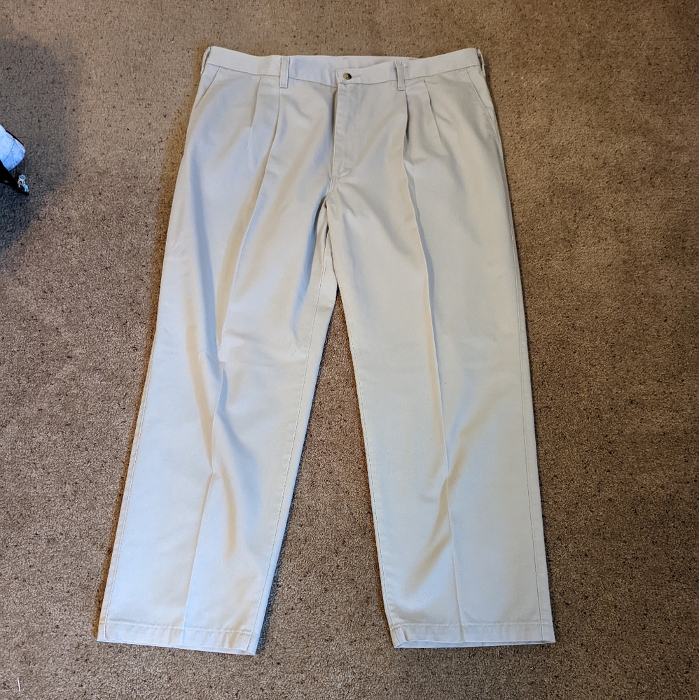 Wrangler Men's Pleated Dress Pants